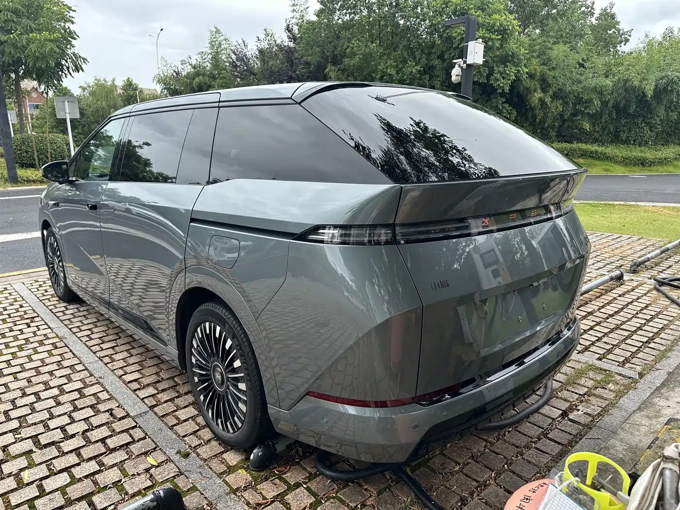 XPeng X9 2025 2025 Extended Range Edition