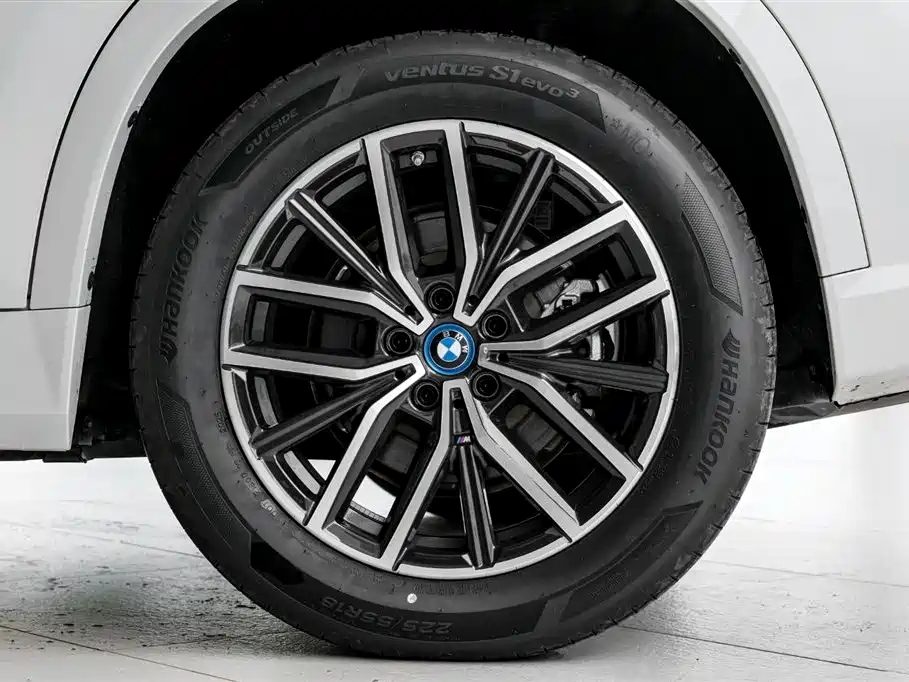 BMW iX1 2025 2026 eDrive25L M Sport Package