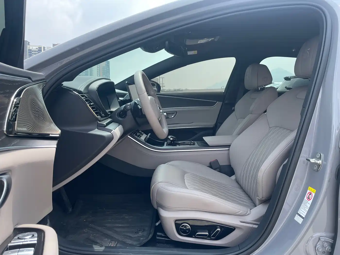 BYD Han 2025 2025 DM-i Smart Driving Edition 125KM LiDAR Flagship