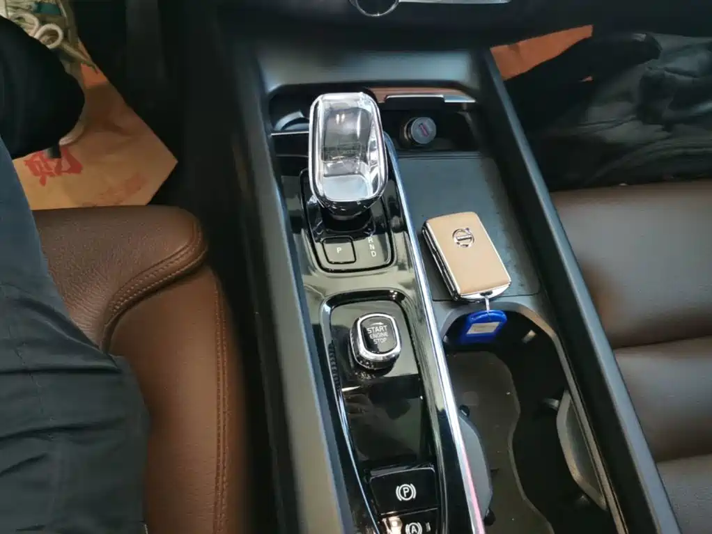Volvo XC60 Plug-in Hybrid 2023 2024 T8 PHEV Long Range AWD Smart Elite Luxury Edition