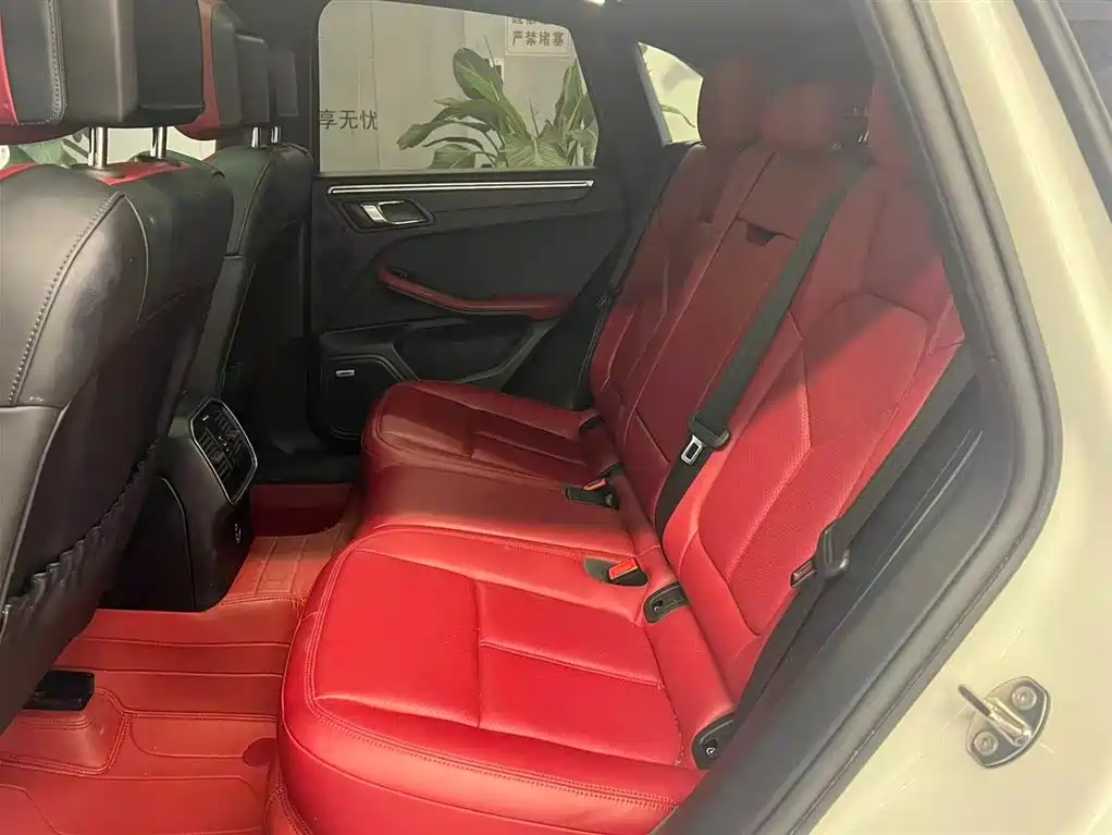 Porsche Macan 2023 Macan 2.0T фото 10