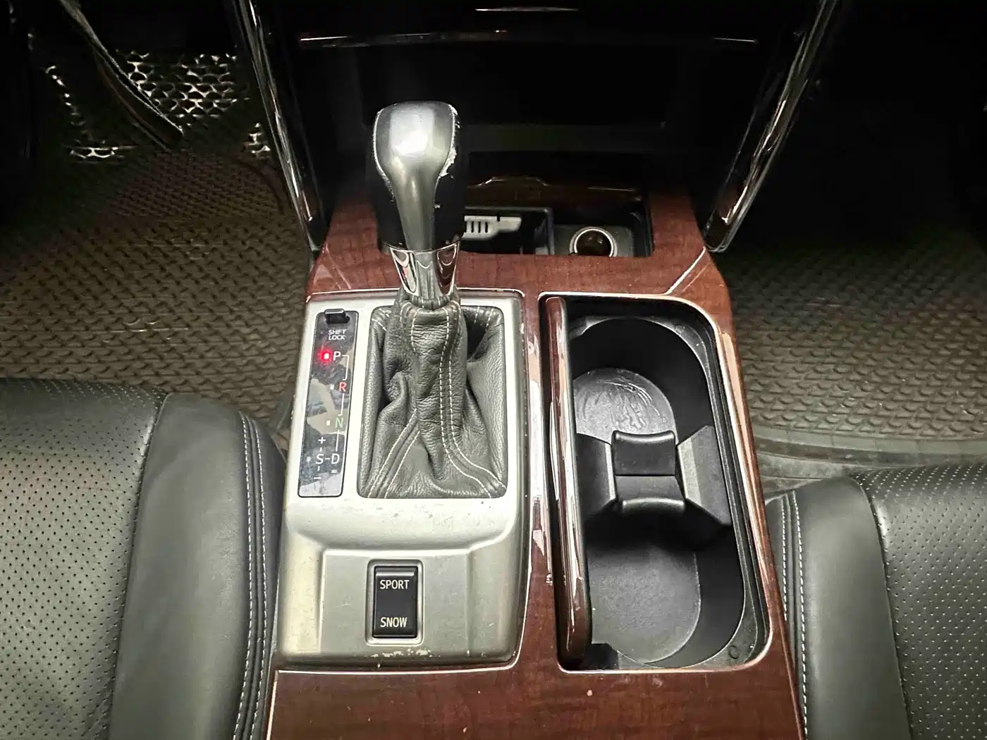 Toyota Reiz 2013 2.5S Elite Edition фото 12
