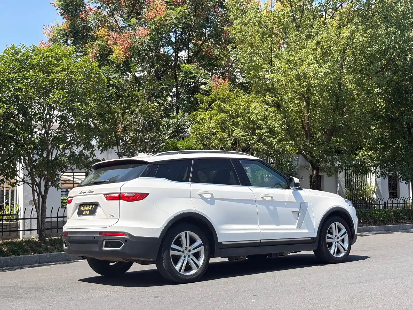 Фото 9 - Zotye T700