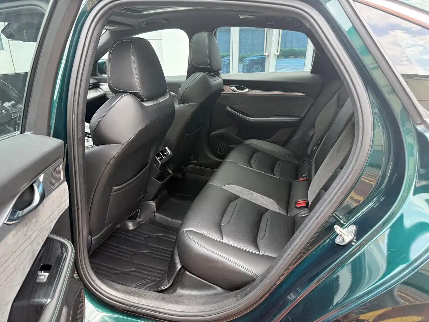 Фото 5 - Geely Preface