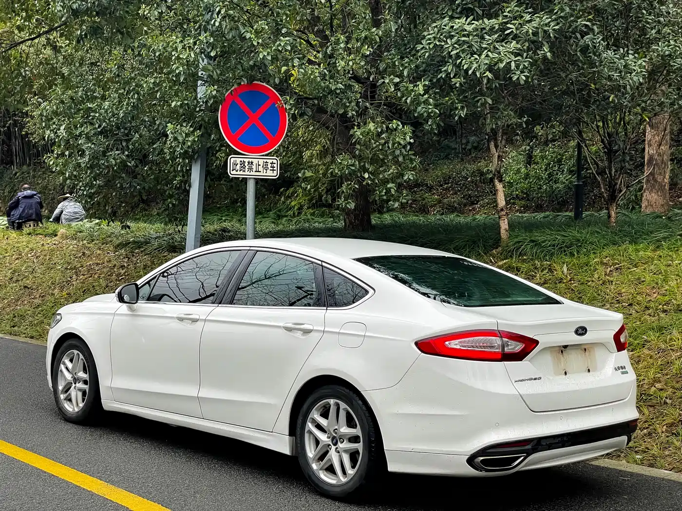 FORD MONDEO