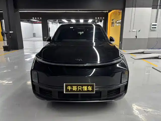 Li Auto Li L8 2023