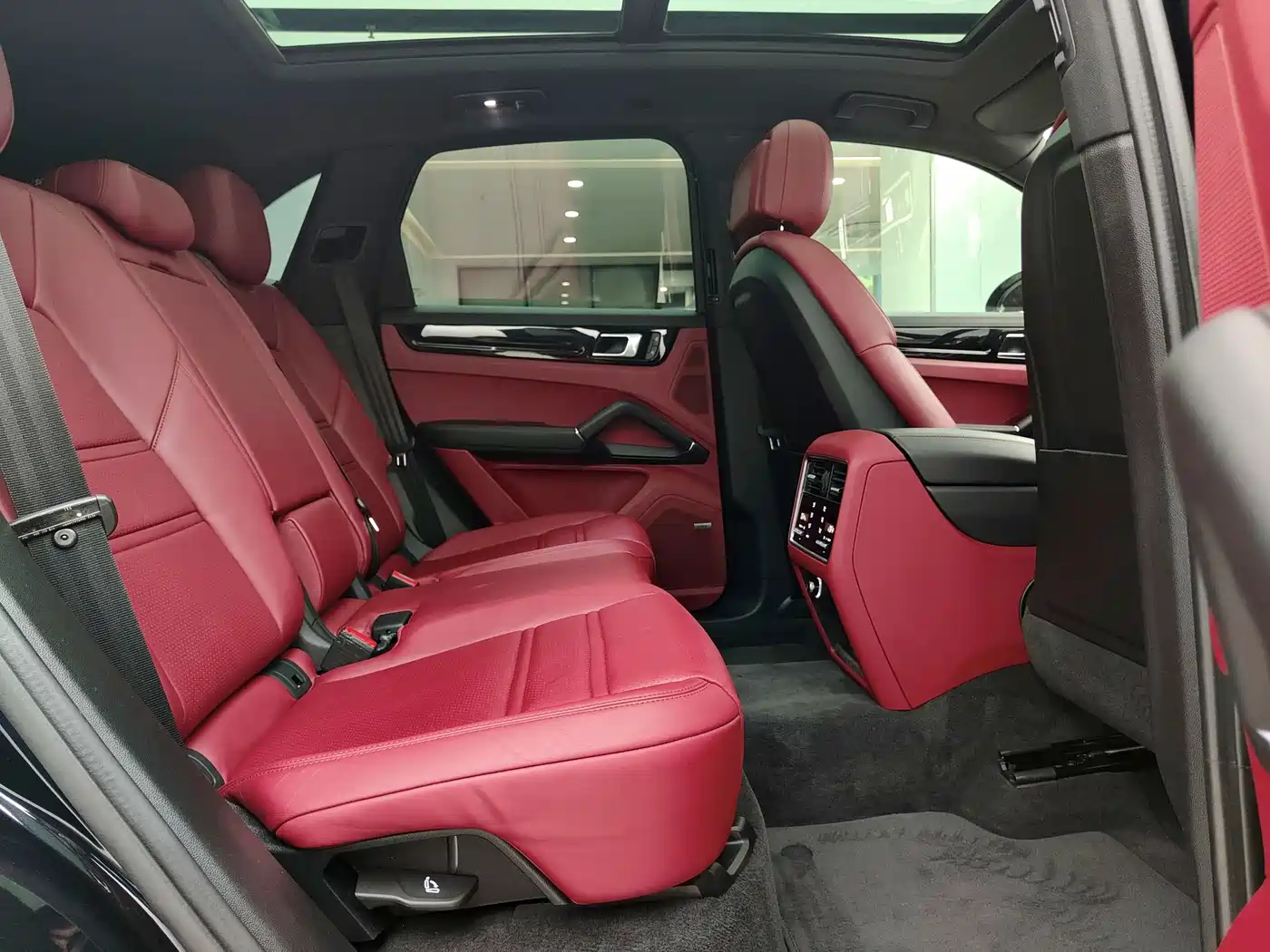 Porsche Cayenne New Energy 2021 Cayenne E-Hybrid 2.0T фото 16