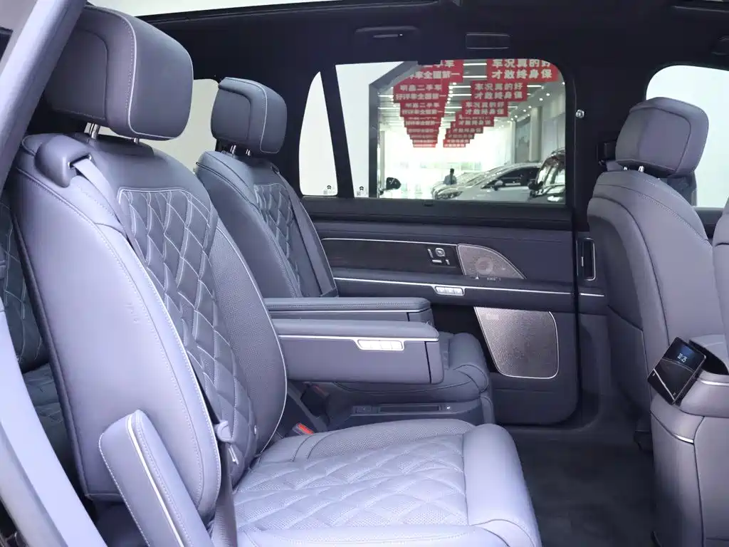 NIO ES8 2026 2025 Model 6-Seat Executive Luxury Edition