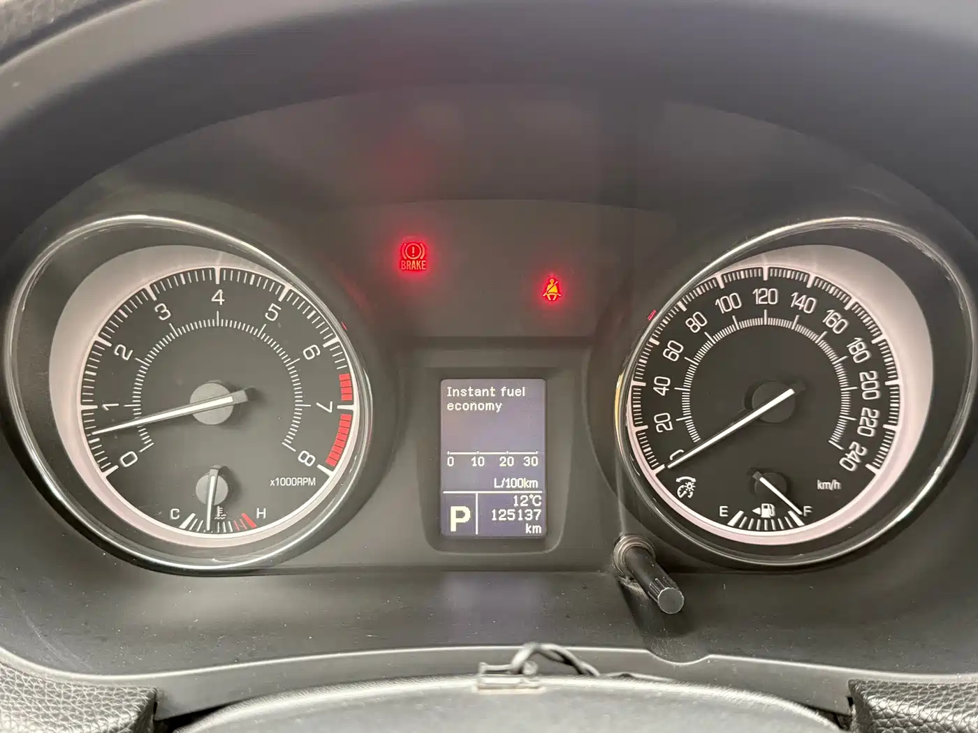 Suzuki Kizashi 2010 2.4L 4WD Sport Navigation фото 17
