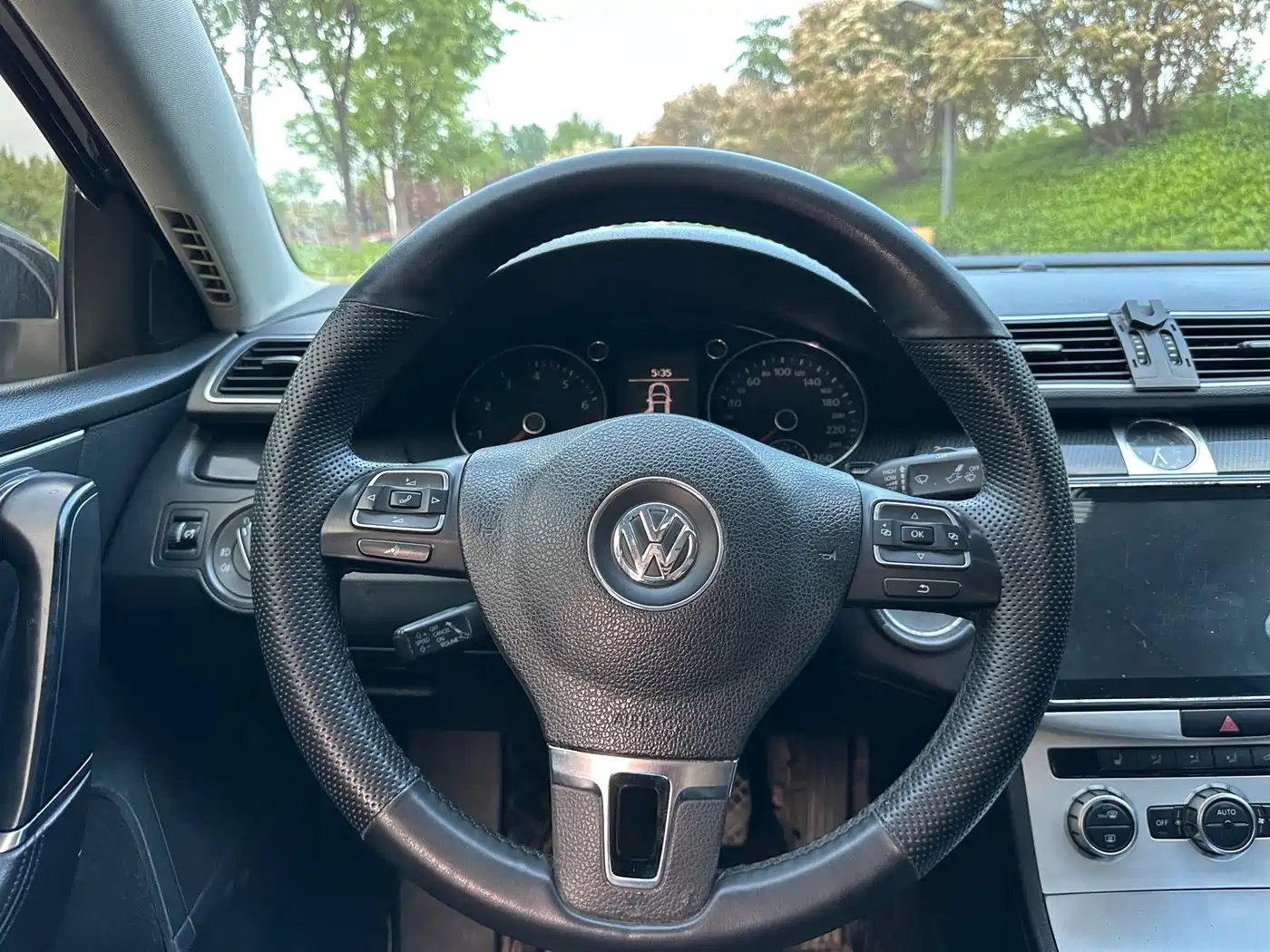 Volkswagen Magotan 2012 Facelift 1.8TSI Luxury фото 7