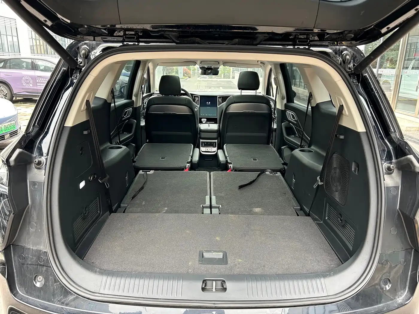 Hongqi HS7 PHEV 2024 2.0T PHEV 4WD Flagship Edition 6-seater фото 15