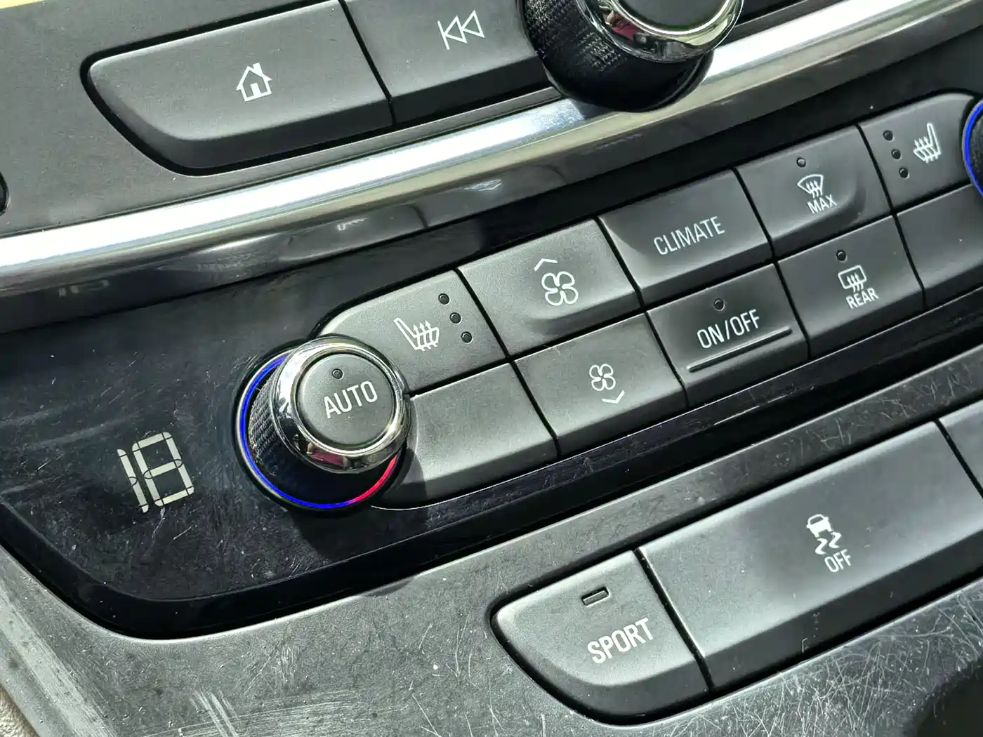 Фото 45 - Buick LaCrosse