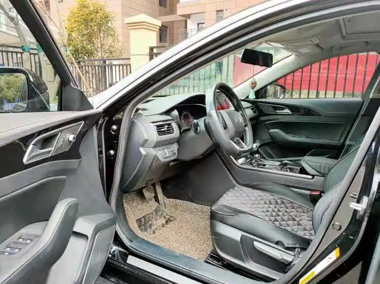 Hongqi H5 2019 30TD Smart Connect Rhythm Edition фото 4