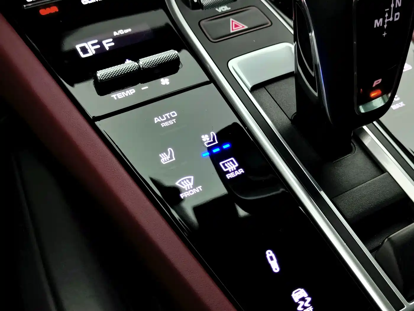 Porsche Cayenne New Energy 2021 Cayenne E-Hybrid 2.0T фото 21