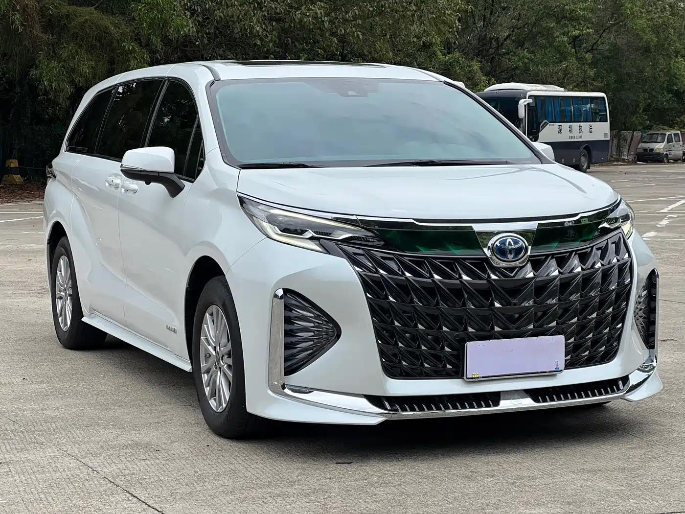 Toyota Sienna 2021 2.5L Hybrid Comfort Edition фото 3