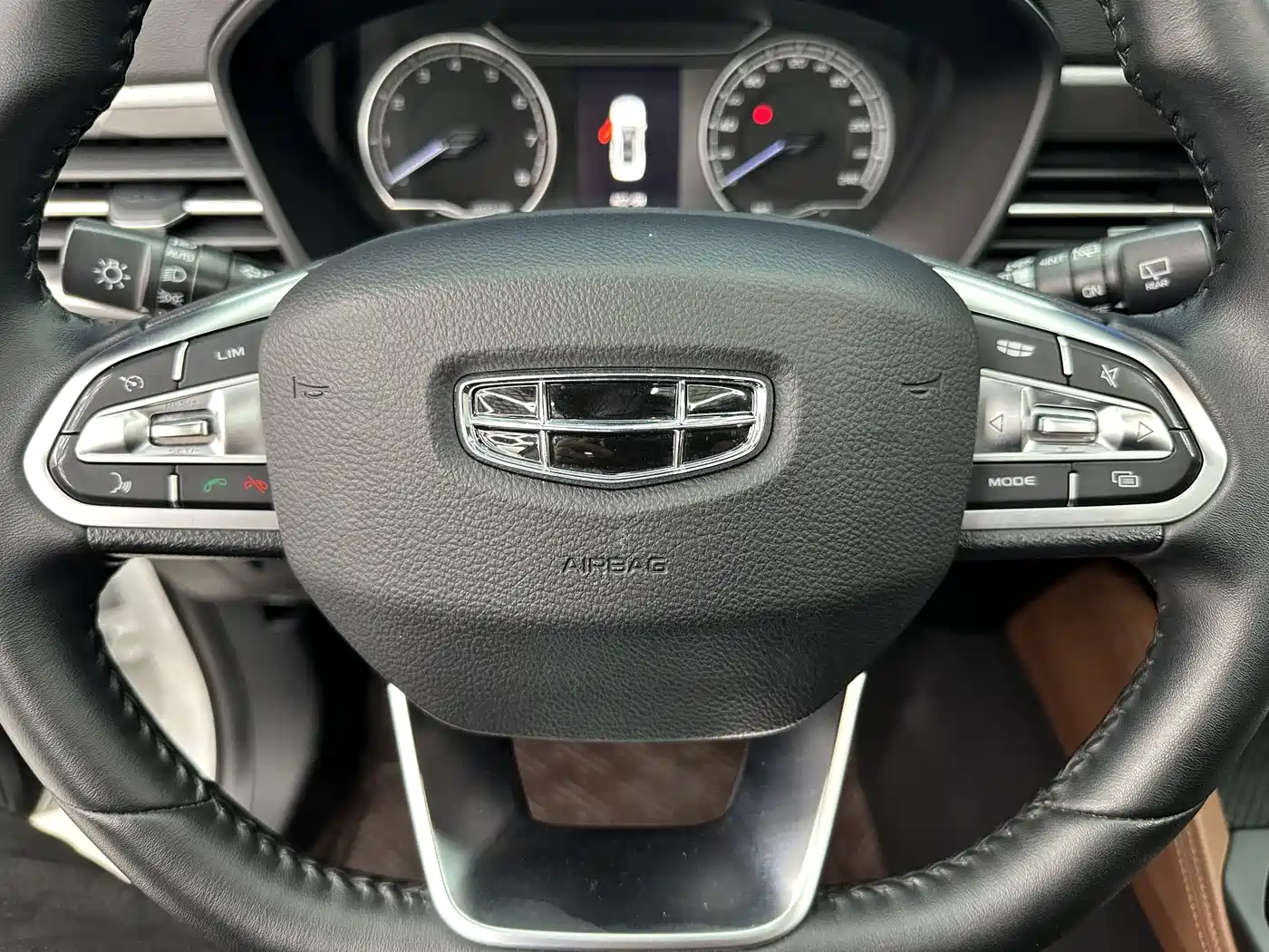 GEELY AUTOMOBILE VISION X6