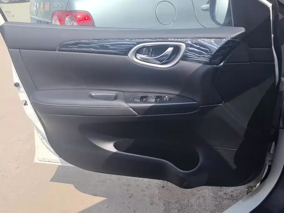 Nissan Sylphy 2026 2024 Model Year Facelift Classic 1.6XE CVT Comfort Edition