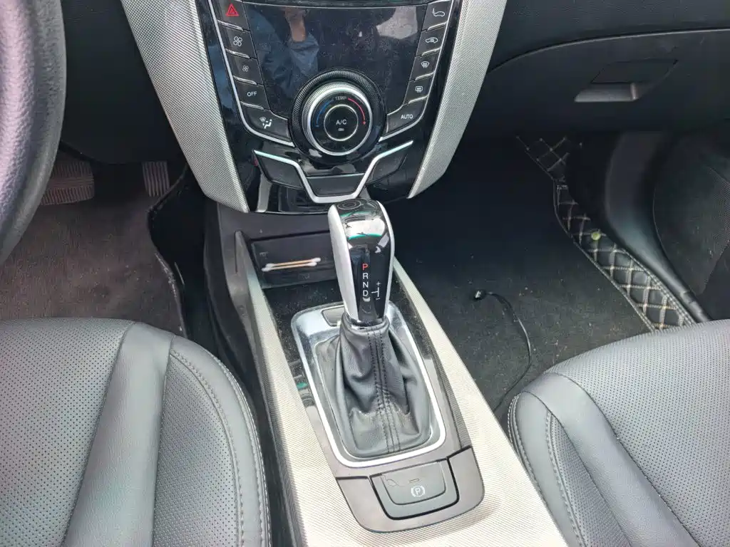 Luxgen U6 SUV 2016 2016 1.8T Fashion Value