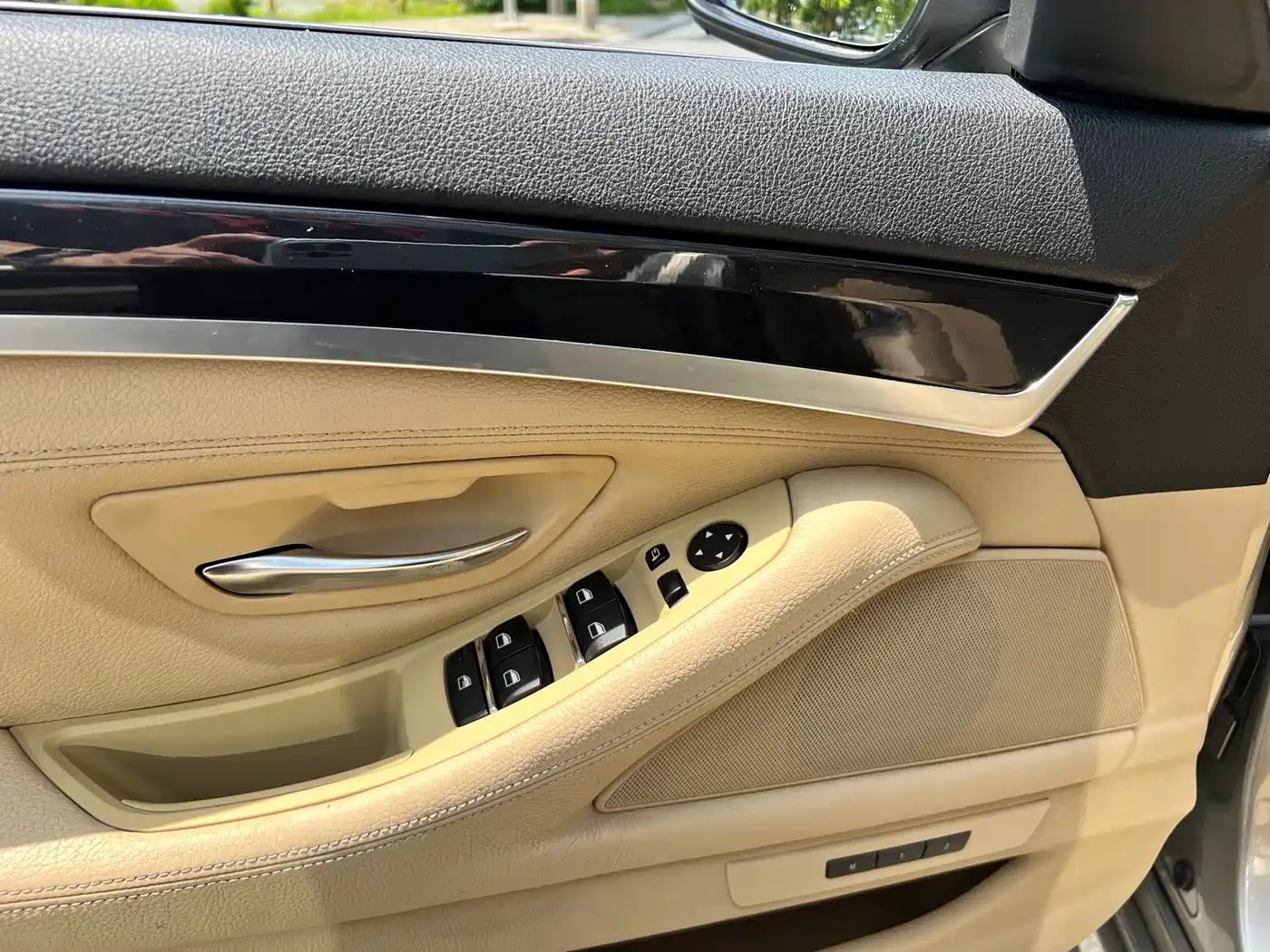 BMW 5 Series 2011 523Li Luxury фото 20