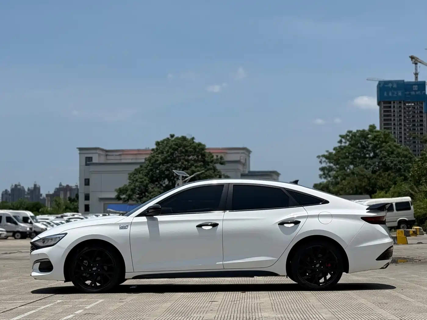 Hyundai Fista 2021 280TGDi Luxury Sport Dynamic Edition фото 6