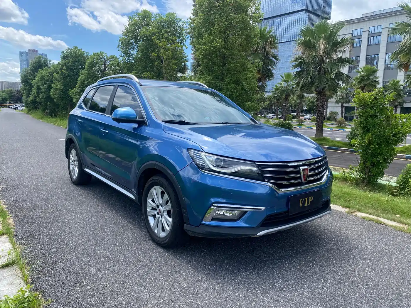 Фото 1 - Roewe RX5