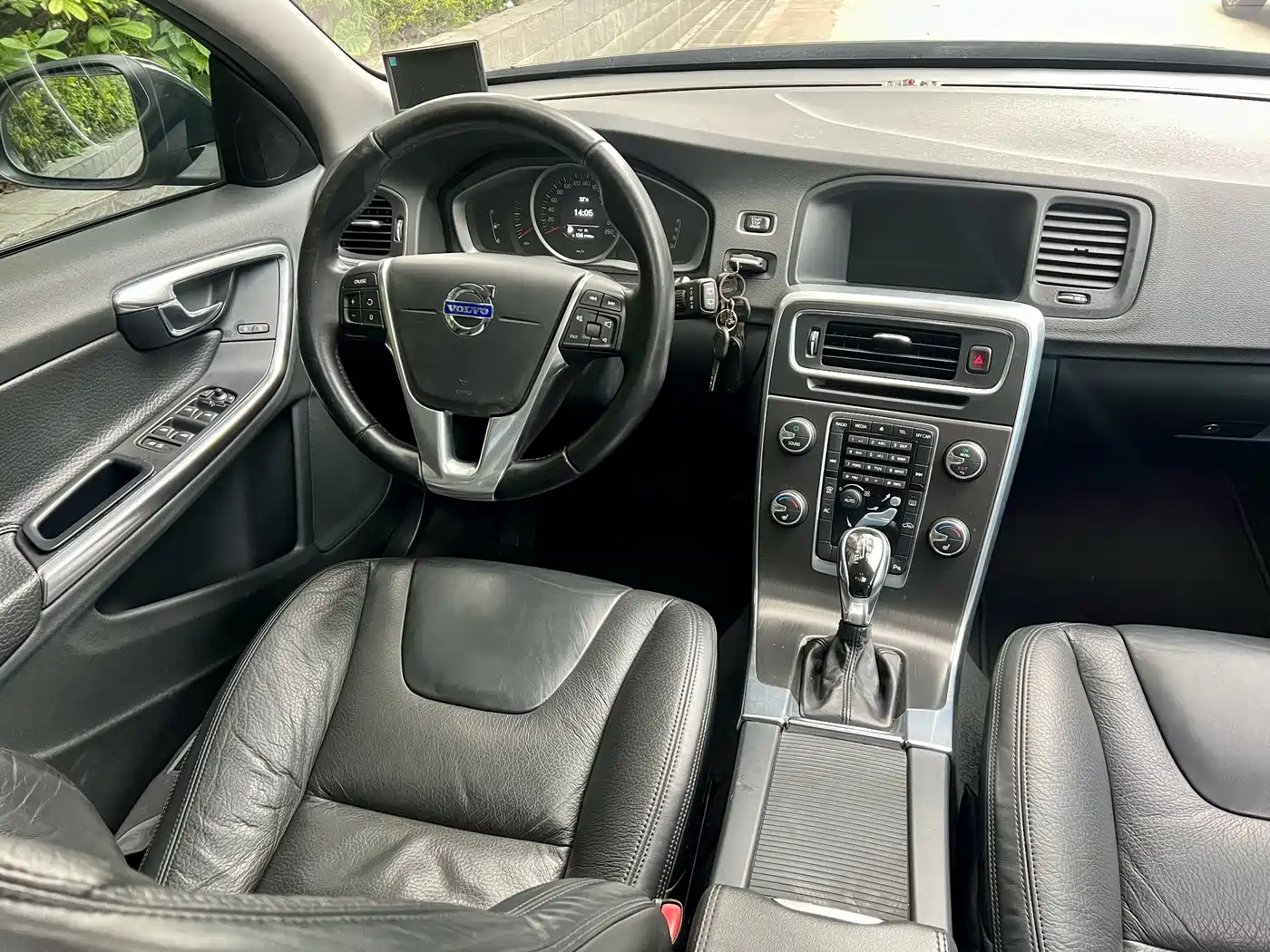 Volvo V60 2013 2014 T5 Zhiyi Edition