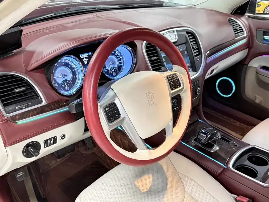 Chrysler 300C (Import) 2013 2013 3.6L Premium Edition