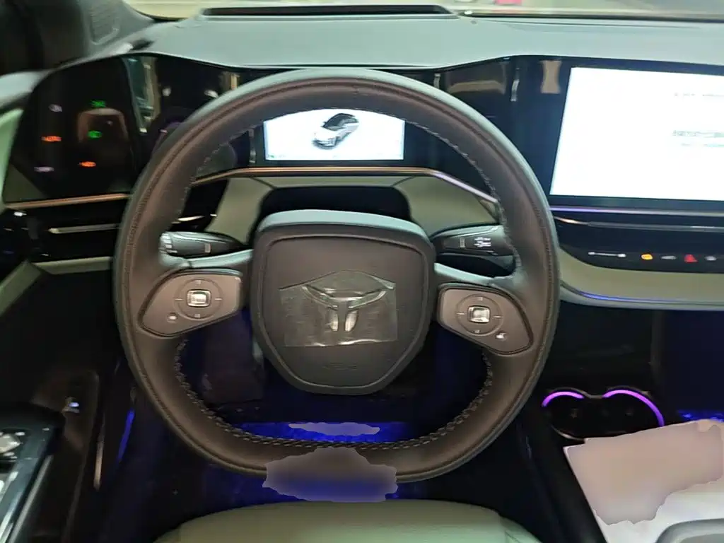 Hongqi EH7 2026 2025 690 Smart Selection Edition