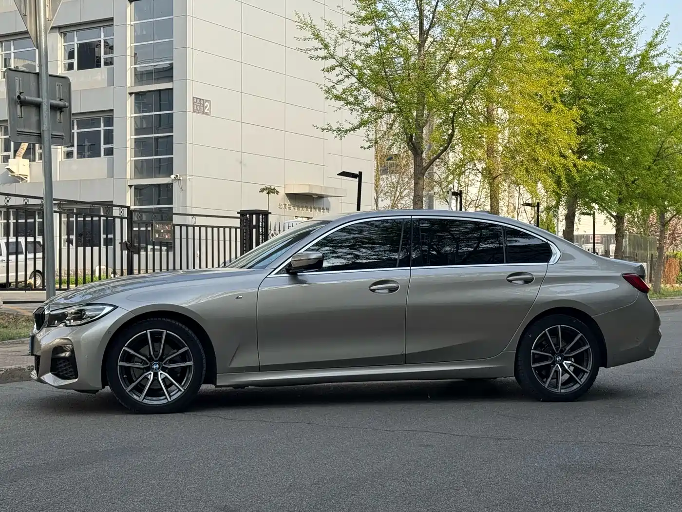 BMW 3 Series 2020 320Li M Sport Package фото 23