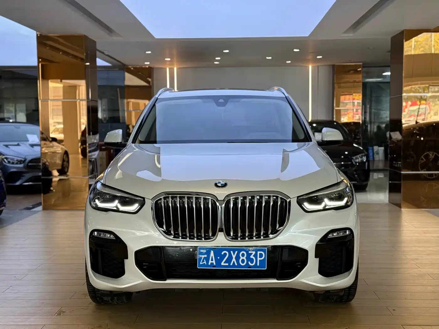 BMW X5 (Import) 2020 xDrive30i M Sport Package фото 2