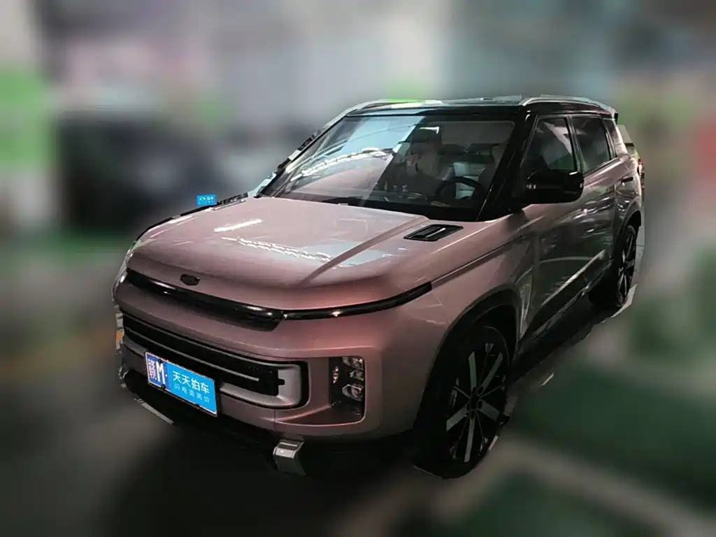 Geely ICON