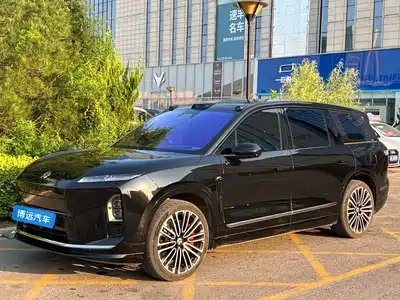 NIO ES8