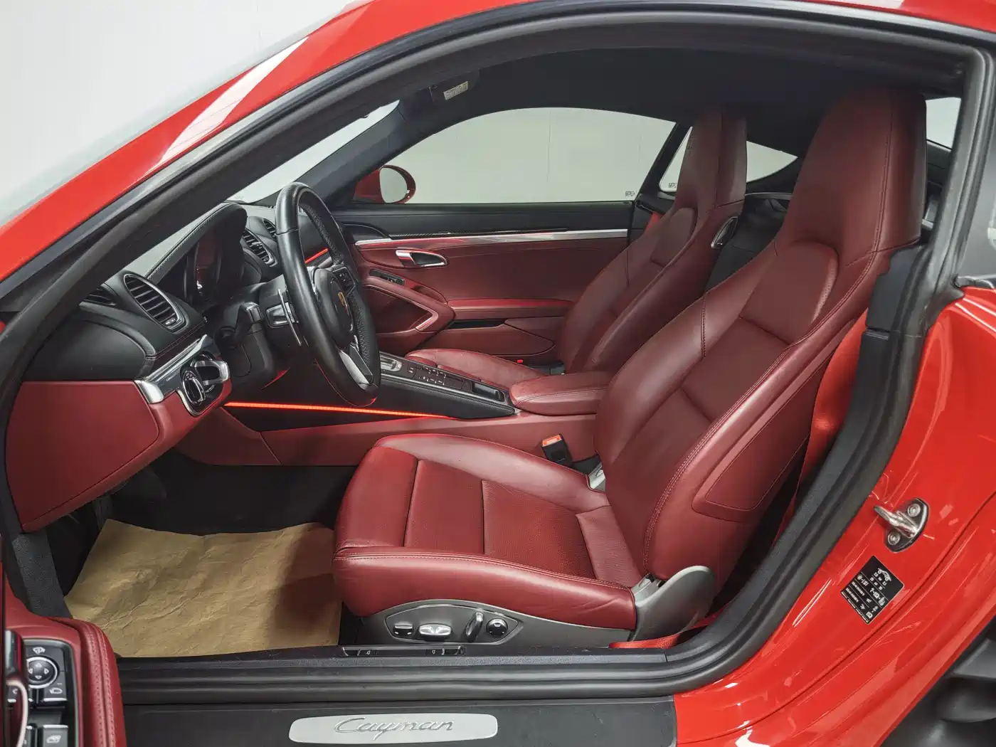 Porsche 718 2018 Cayman 2.0T фото 8