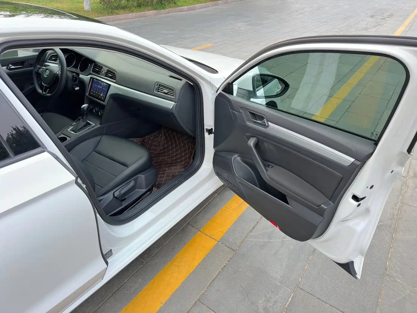 Volkswagen Lamando 2018 230TSI DSG Trend Edition фото 19