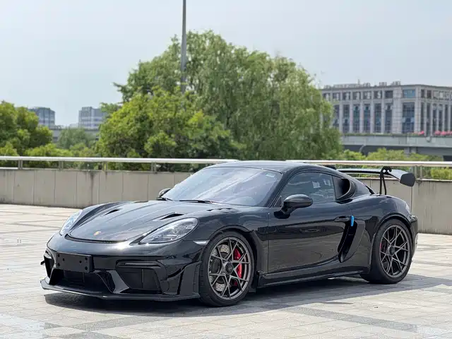 PORSCHE 718 2025