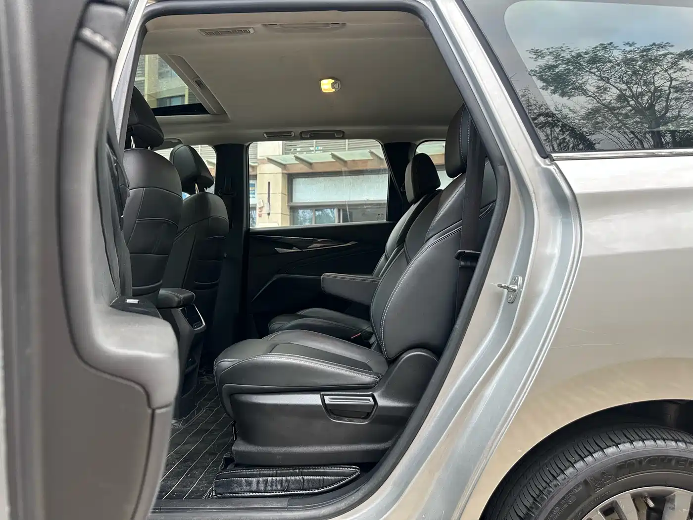 SAIC MAXUS CHASE G50