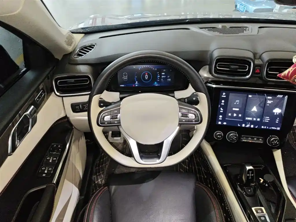 Lynk & Co 02 2018 Model 1.5T DCT 2WD Yao Pro Edition China V фото 11