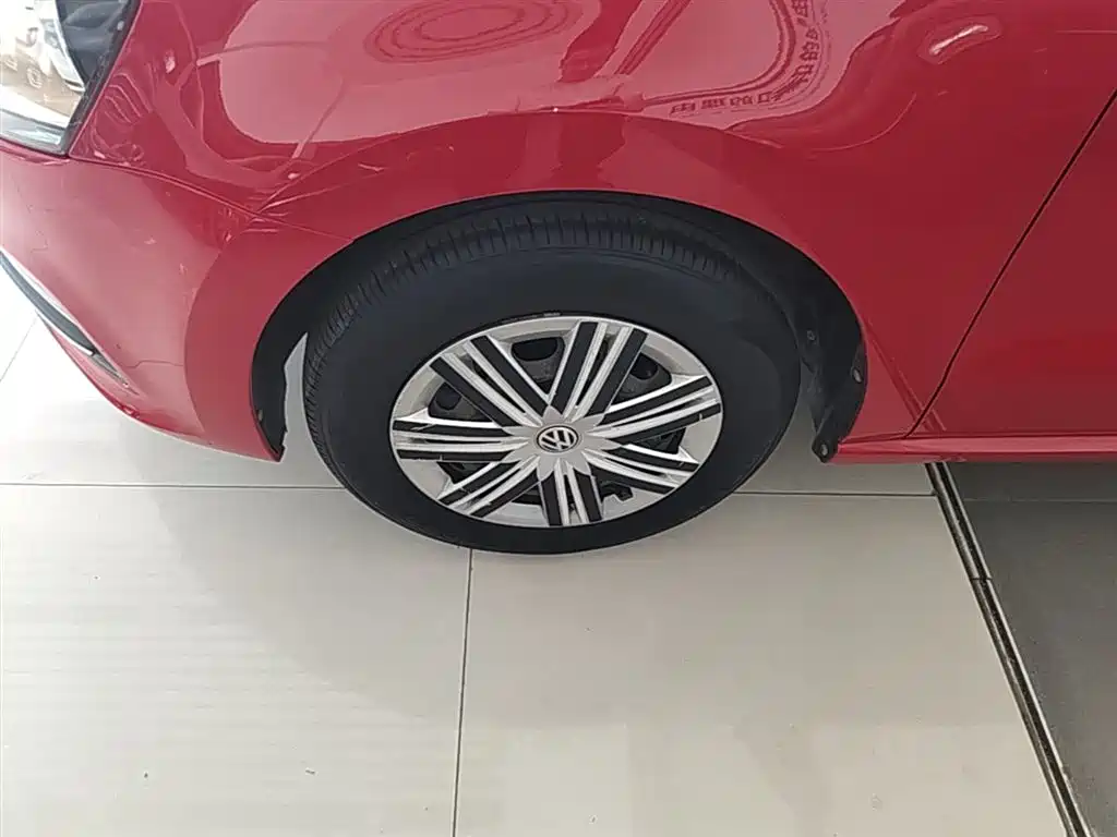 Volkswagen Polo 2016 1.4L Automatic Trend фото 23