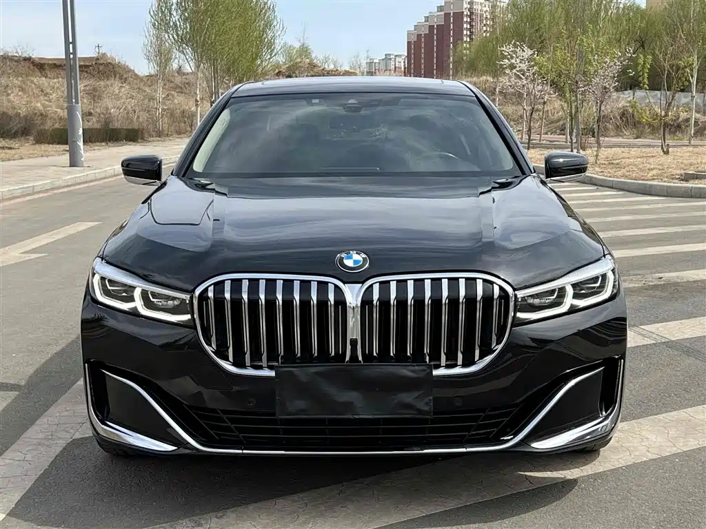 BMW 7-SERIES