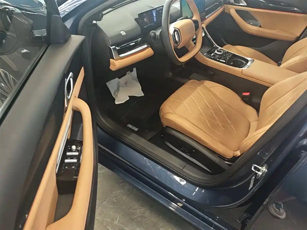Geely Galaxy Galaxy A7 2025 EM-i фото 16