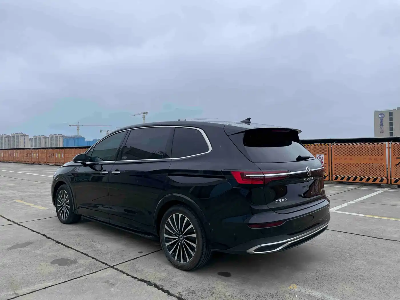 Volkswagen Viloran 2024 380TSI Executive Edition фото 6