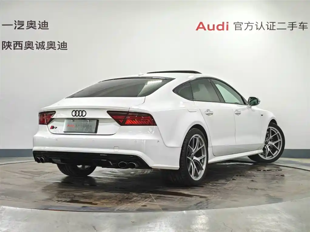 Audi S7 2016 4.0 TFSI quattro фото 4