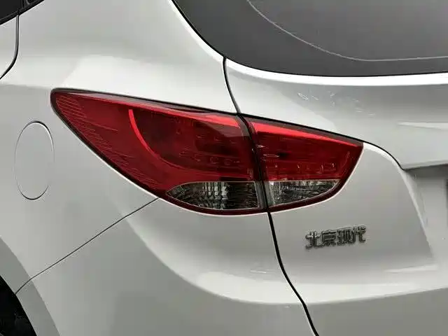 Hyundai Beijing Hyundai ix35 2015 2.0L Automatic 2WD Comfort China IV фото 12