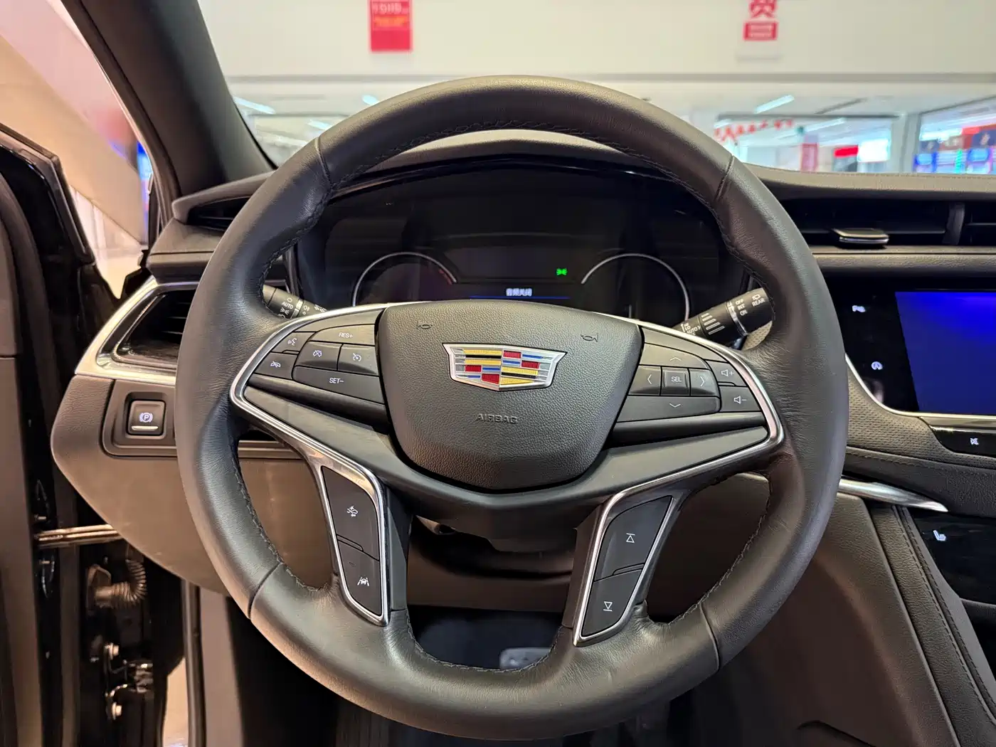 CADILLAC XT5