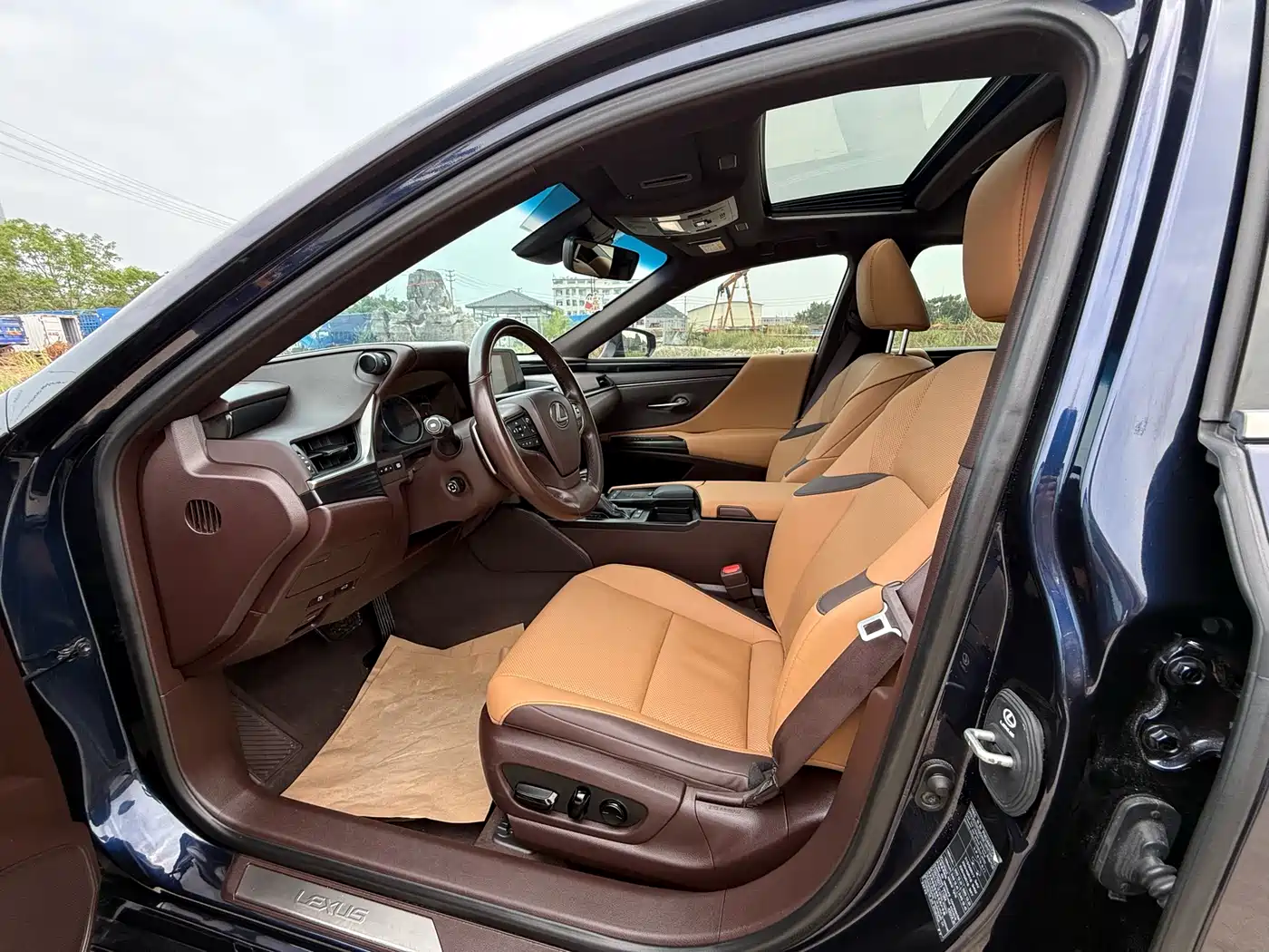 Lexus ES 2020 300h Ultimate Edition фото 4