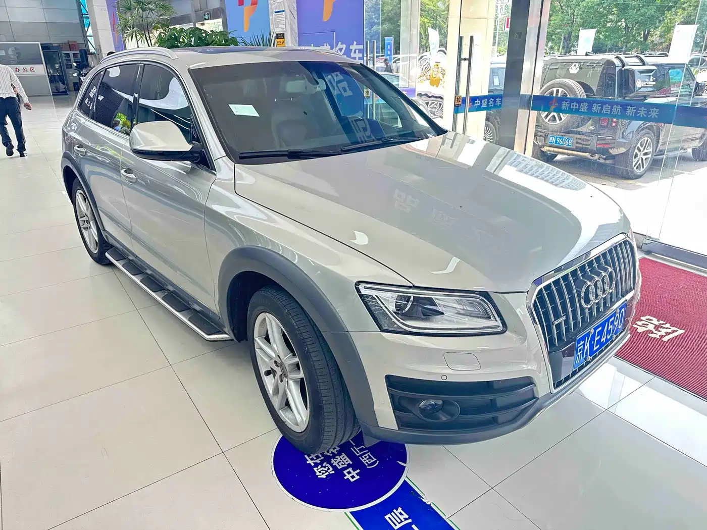 AUDI Q5