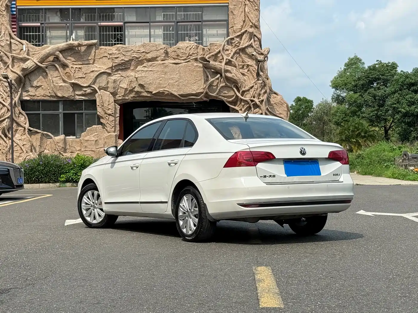 Volkswagen Bora 2018 1.5L Manual Comfort фото 3