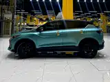 Photo 3 - Geely Coolray