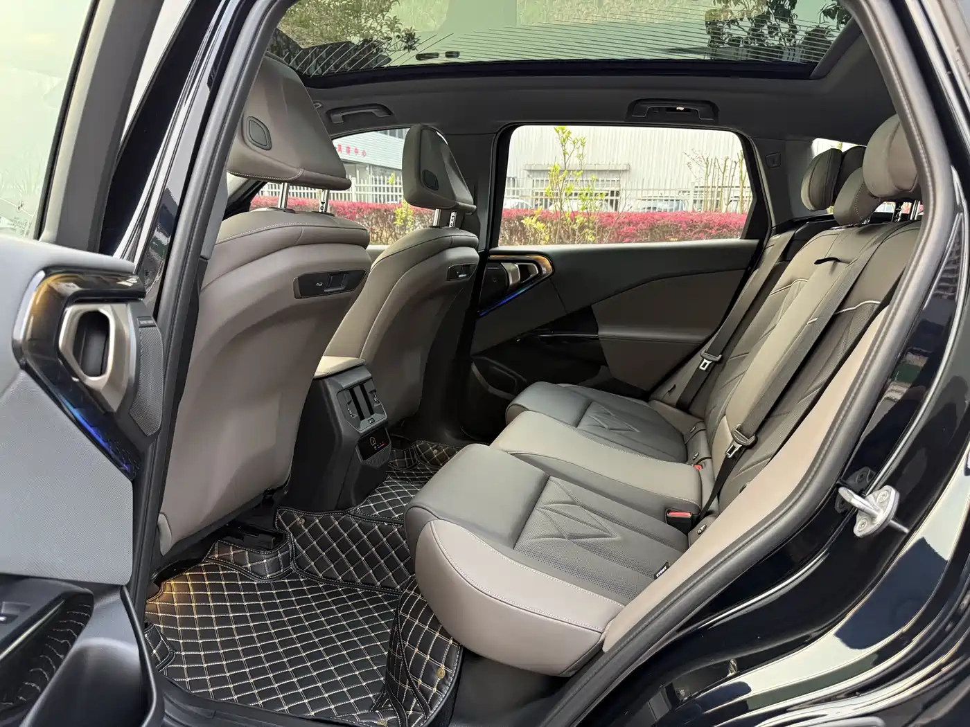 BMW X3 2025 xDrive30L Premium M Sport Package фото 9
