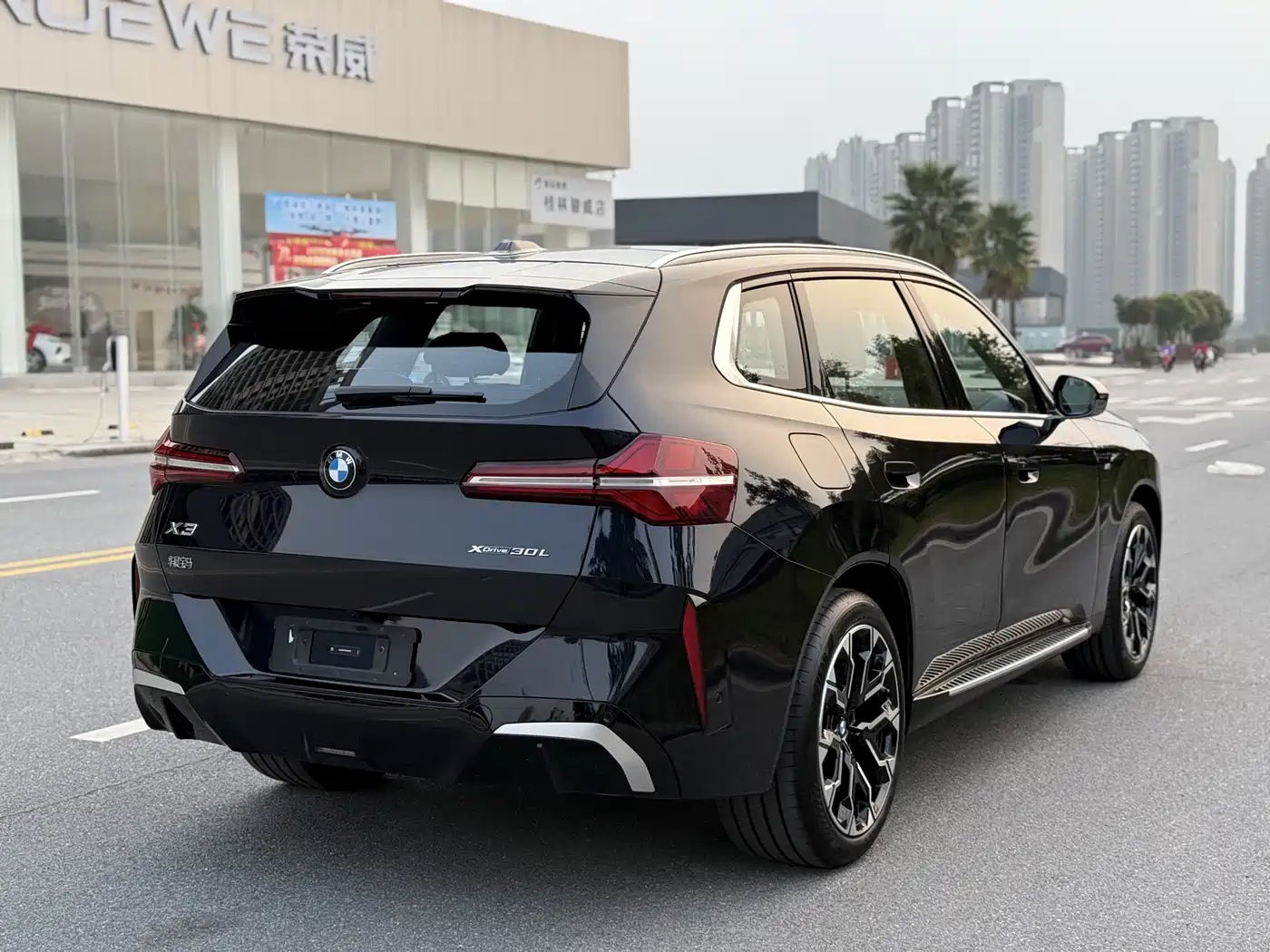 BMW X3 2025 xDrive30L Premium M Sport Package фото 8